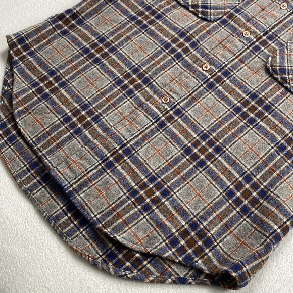 JCPenney Vintage Virgin Wool Plaid Long Sleeve Button Up Flannel Shirt - Picture 11 of 16